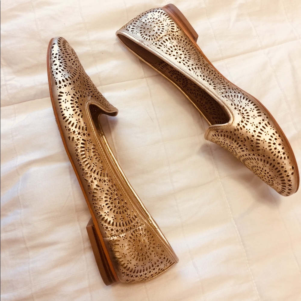 Gold flats